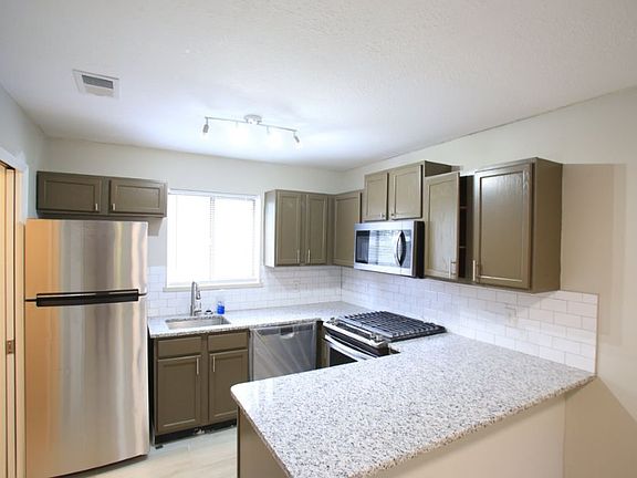 2nd image of 30 E Avenue A #1