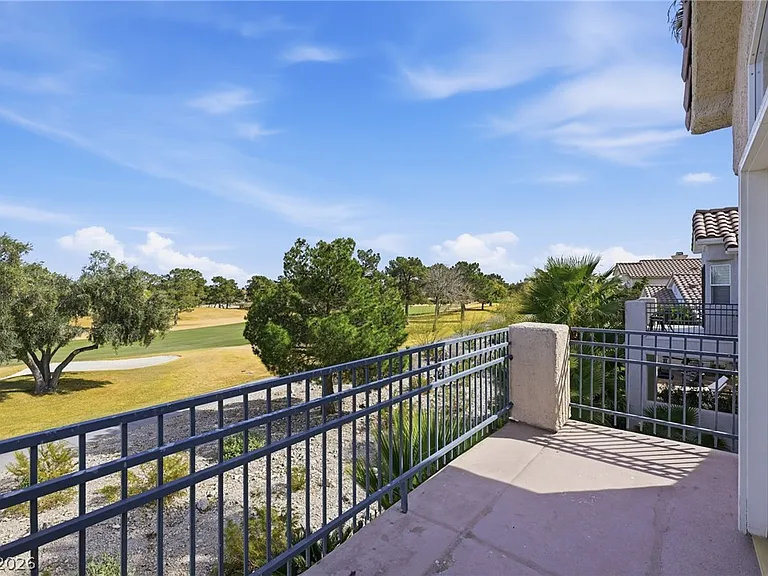 9236 Eagle Ridge Dr — Photo 19