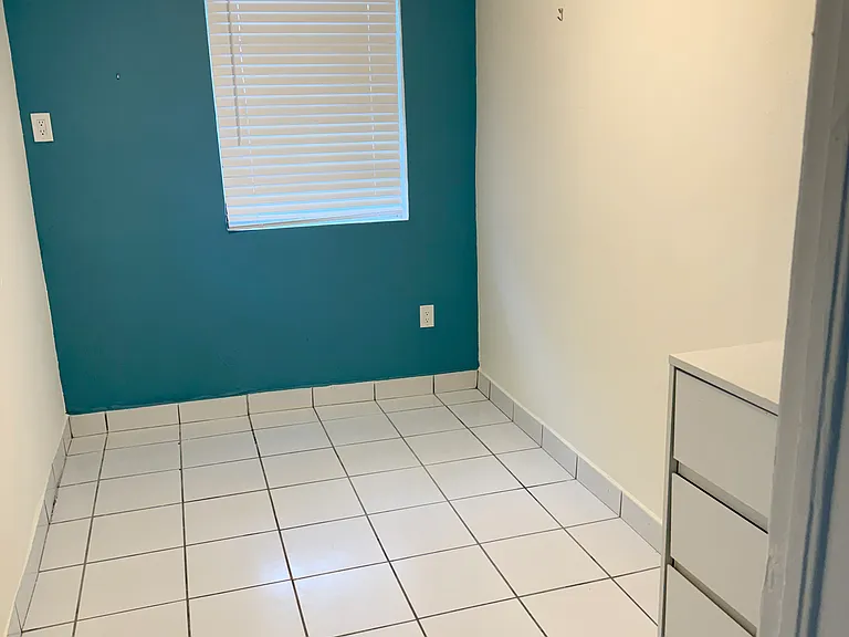 1151 SW 16th Ave — Photo 9