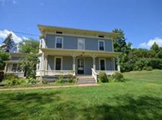 220 N East St, Amherst, MA 01002
