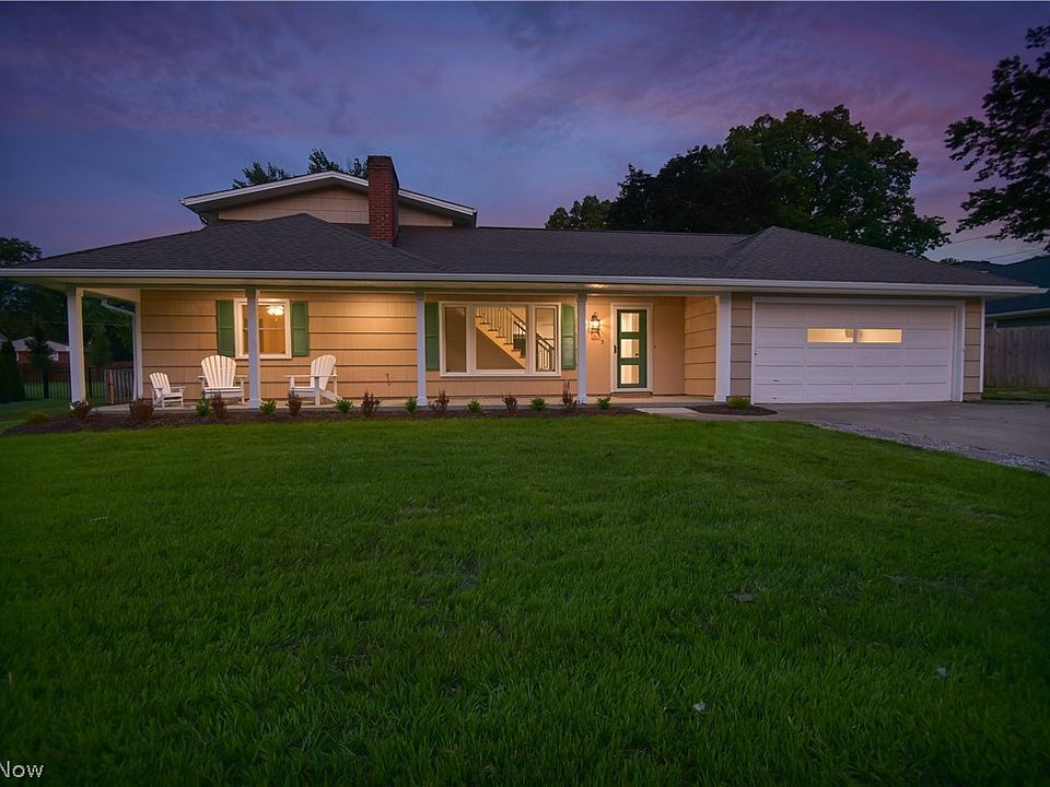 1st image of 263 Cardinal Dr