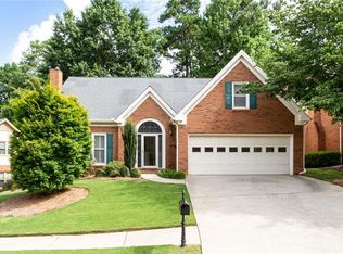 325 Shelli Ln, Roswell, GA 30075