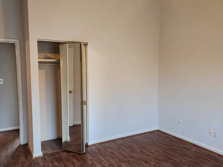 Fox Run Apartments — Photo 10