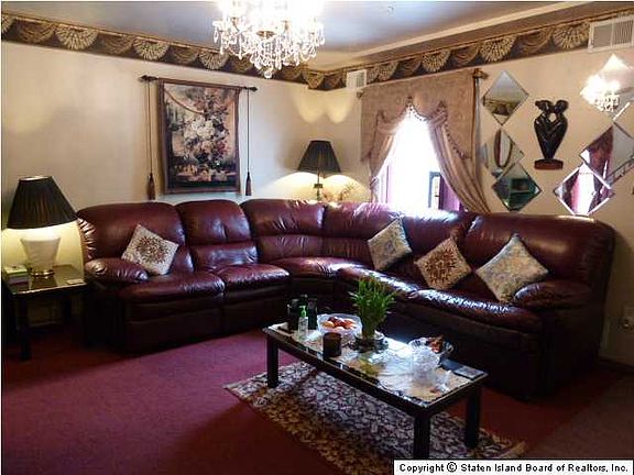 3rd image of 45 Laurel Ave