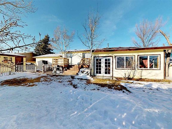3rd image of 1410 Moran Dr