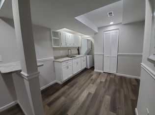 6 Harrowgate Ct, Rockville, MD 20854