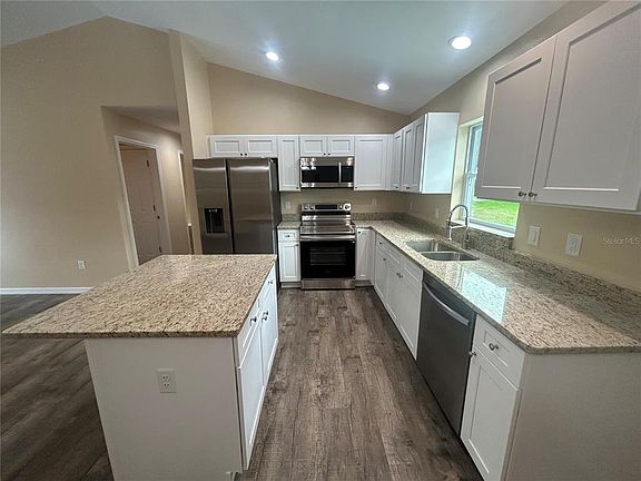 4th image of 801 N WALDRON STREET