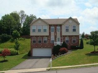 117 Maclaine Dr, Carnegie, PA 15106