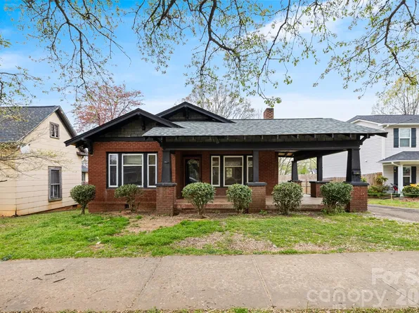 1134 Wilson W Lee Blvd, Statesville, NC 28677