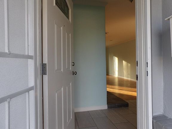 4th image of 7910 Amalfi Way