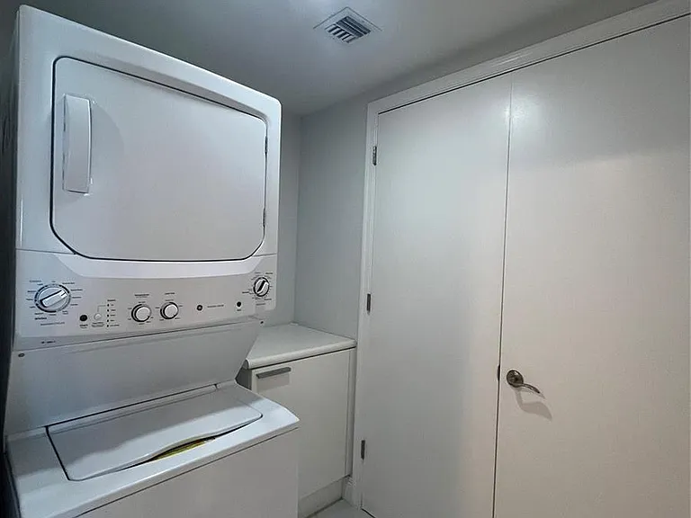 2650 Lake Shore Dr #803 — Photo 13