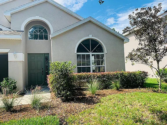 4 bed, 1968 sqft, $2,100 — Photo 2