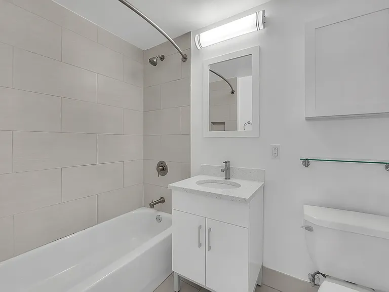 354 E 91st St #1401 — Photo 9