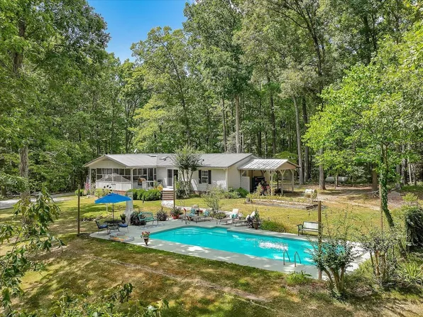 1689 Lydia Perry Rd, Bear Creek, NC 27207