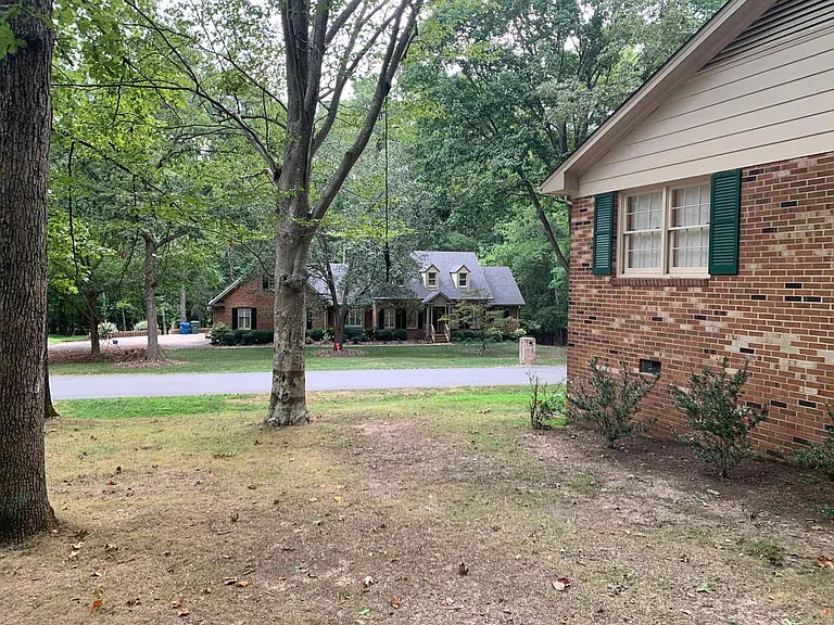 720 Clarion Dr — Photo 12