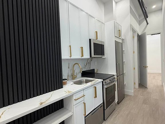 5th image of 28 Bedford St APT 4