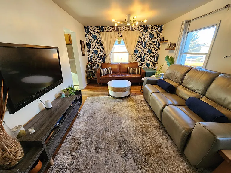 4709 W Irving St — Photo 11