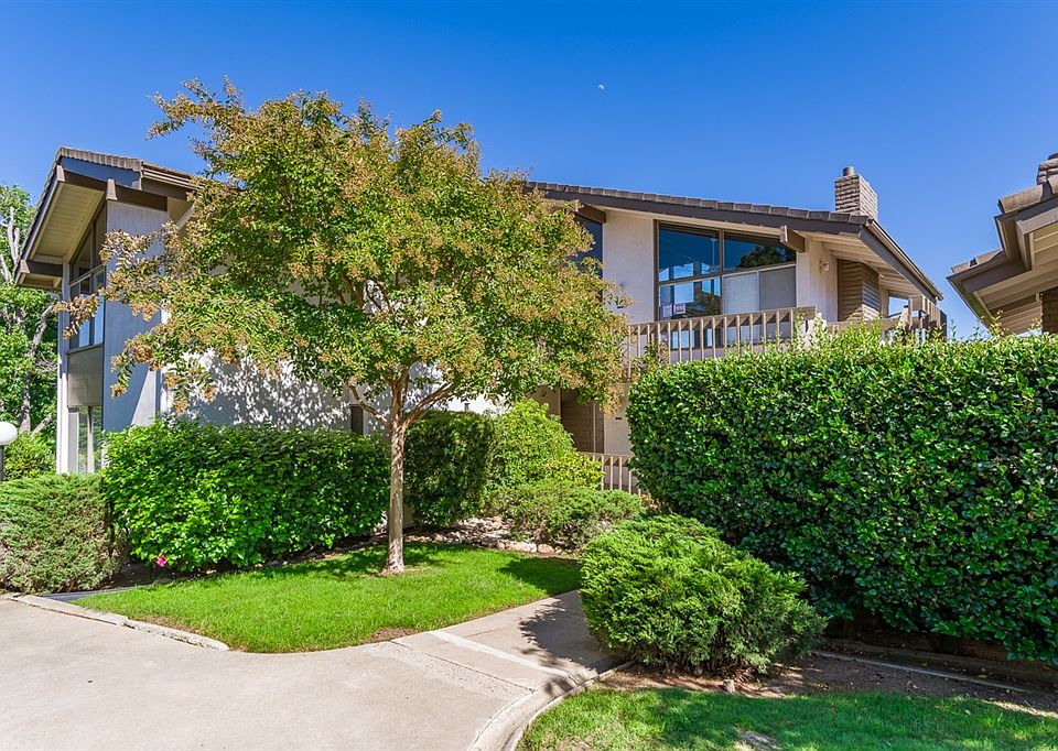1st image of 17183 Bernardo Center Dr