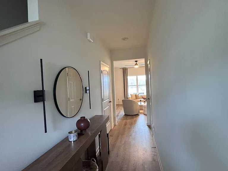 Chelsea Park Cir — Photo 15