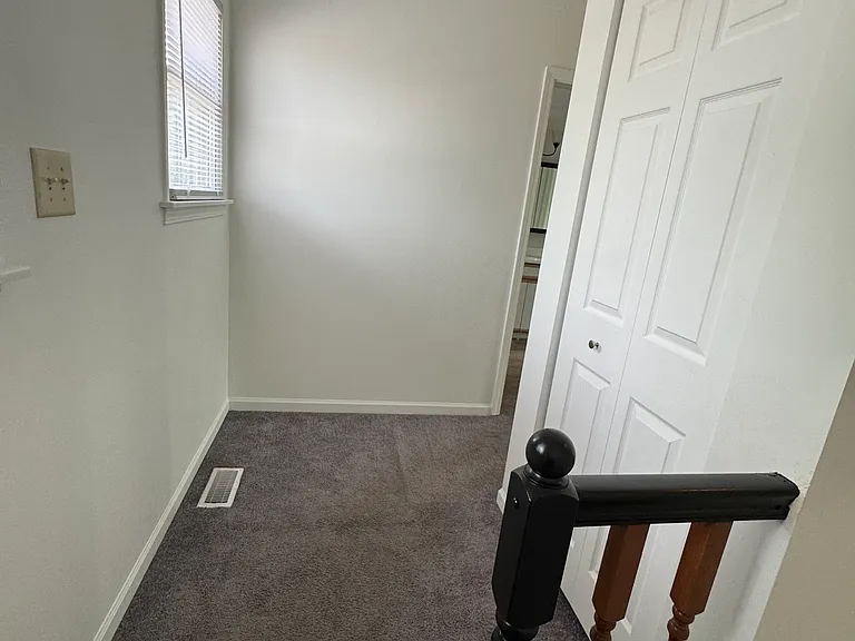 6076 Pennsylvania Dr — Photo 10