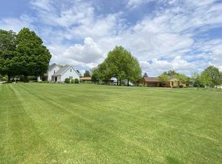 8 25th Ave, Monroe, WI 53566