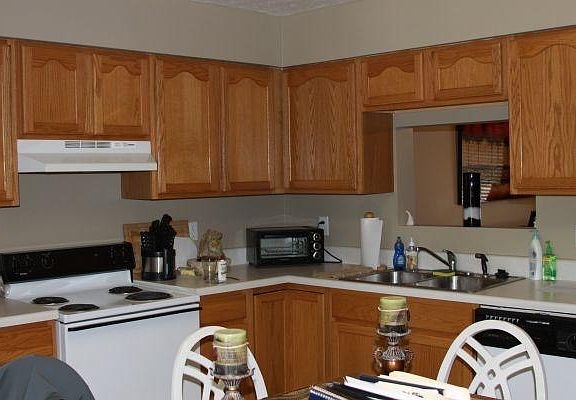 2nd image of 1232 Park Hill Cir