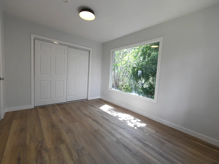 2505 Cedar St — Photo 9