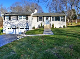 11 Birchwood Rd, Northford, CT 06472