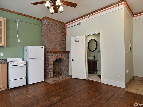 4th image of 2922 Hoyt Ave #1-15