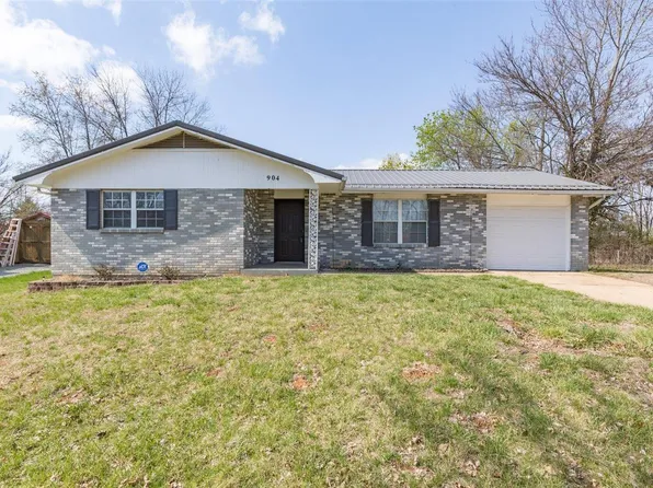 904 N Saint Joe Dr, Park Hills, MO 63601