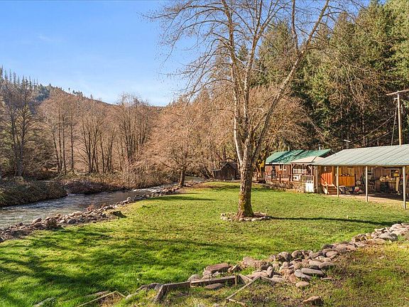 3rd image of 9972 Elk Creek Rd