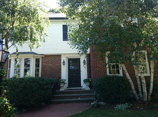 380 W Roxbury Pkwy, West Roxbury, MA 02132