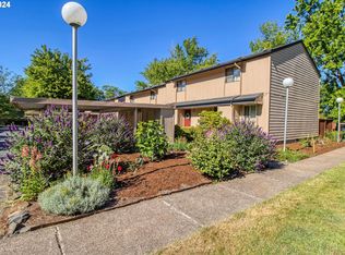 1462 Fetters Loop, Eugene, OR 97402