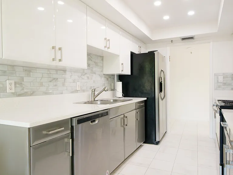 2450 Presidential Way #208 — Photo 18