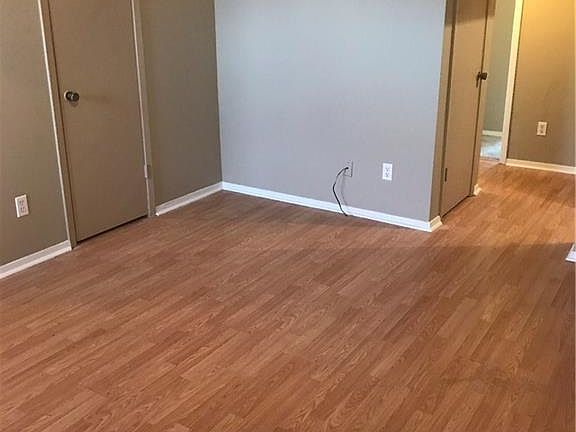 2nd image of 2805 Cypress Bend Cir APT C