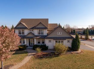 9691 Dunes Ave, Cottage Grove, MN 55016