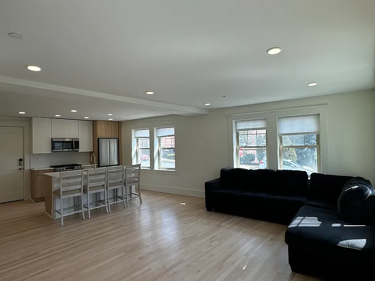 38 Bradlee Rd #100 — Photo 6