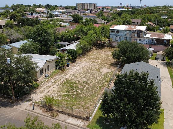 2nd image of 246 N COMAL ST LOT 16