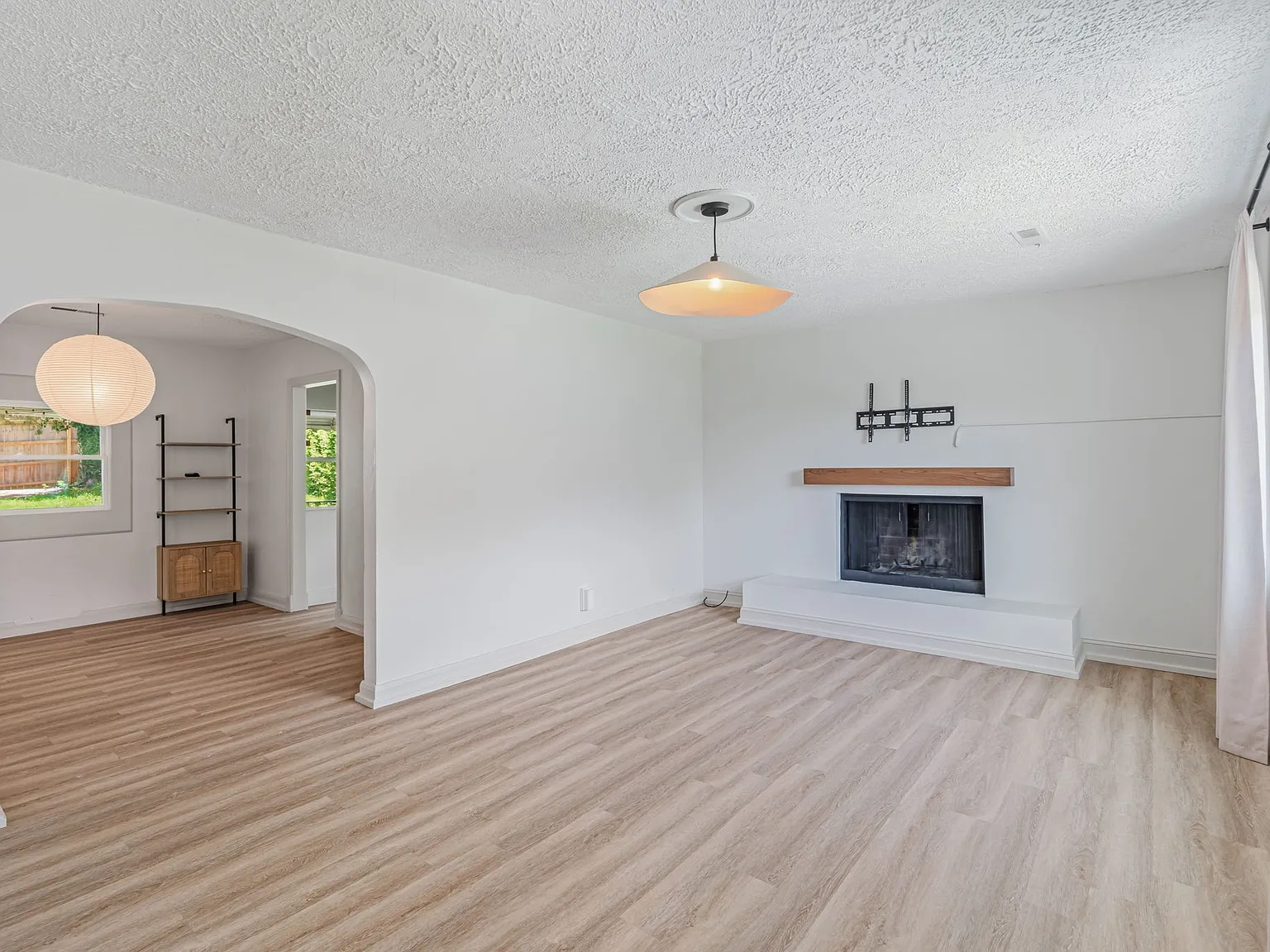 (ACH) 2531 Keystone Avenue - 0 — Photo 2