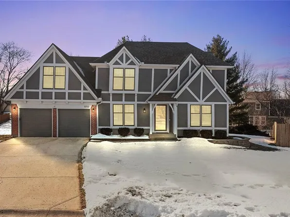 11713 W 129th St, Overland Park, KS 66213