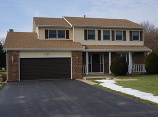 9733 Hunters Ln, Spring Grove, IL 60081