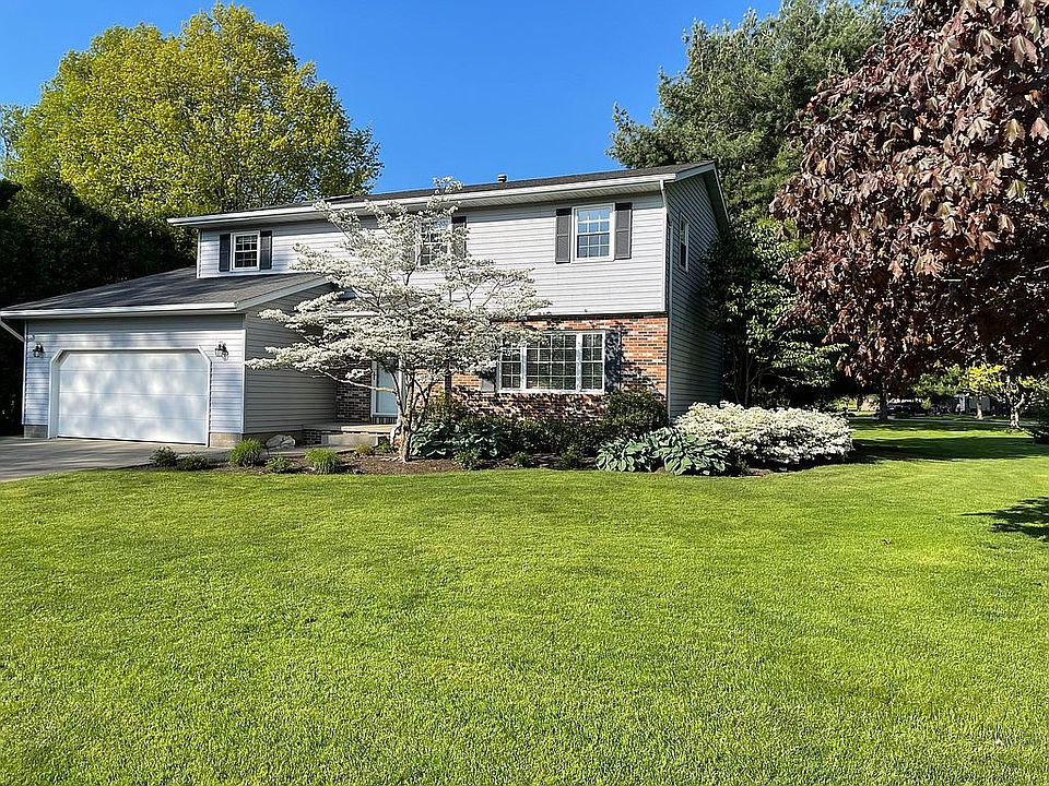 1st image of 1533 Drake Dr