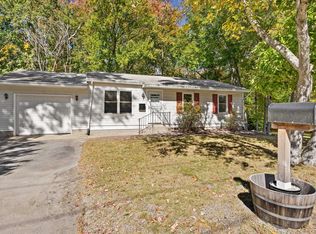 699 Benson Rd, Whitinsville, MA 01588