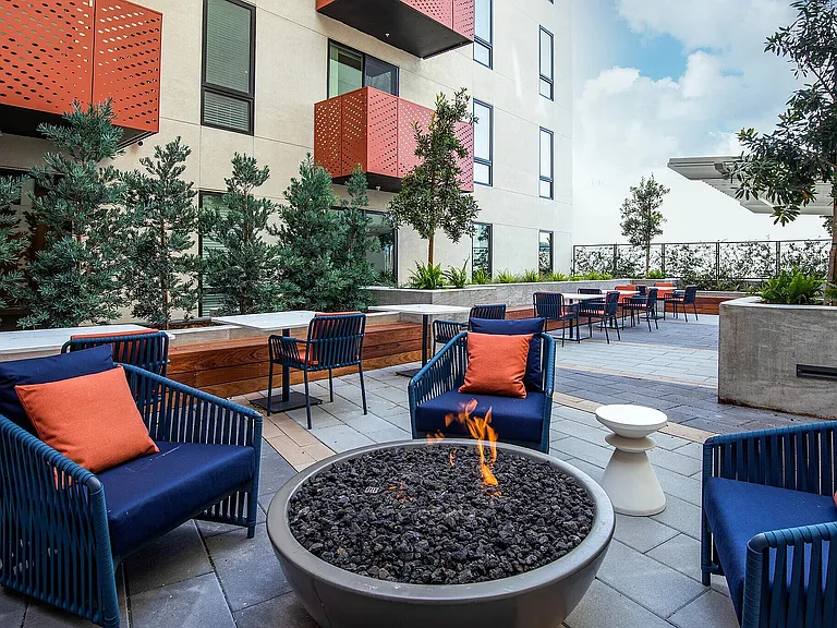 Monogram Apartments — Photo 5