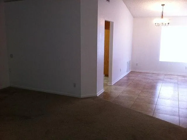 Candice Ave — Photo 7