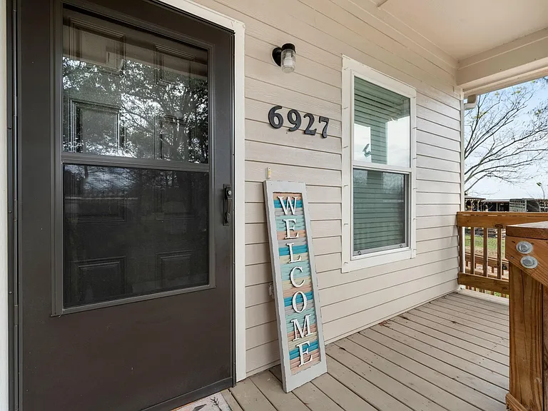 6927 David St — Photo 7