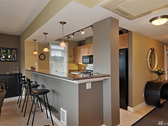 4th image of 3217 Eastlake Ave E APT 311