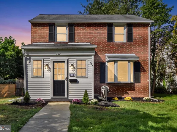 702 Devonshire Rd, Baltimore, MD 21229