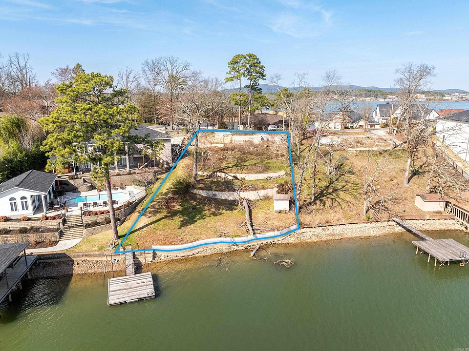 1st image of 218 Wilson Pt