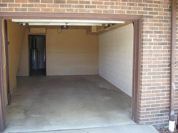 3rd image of 2869 Willowood Dr